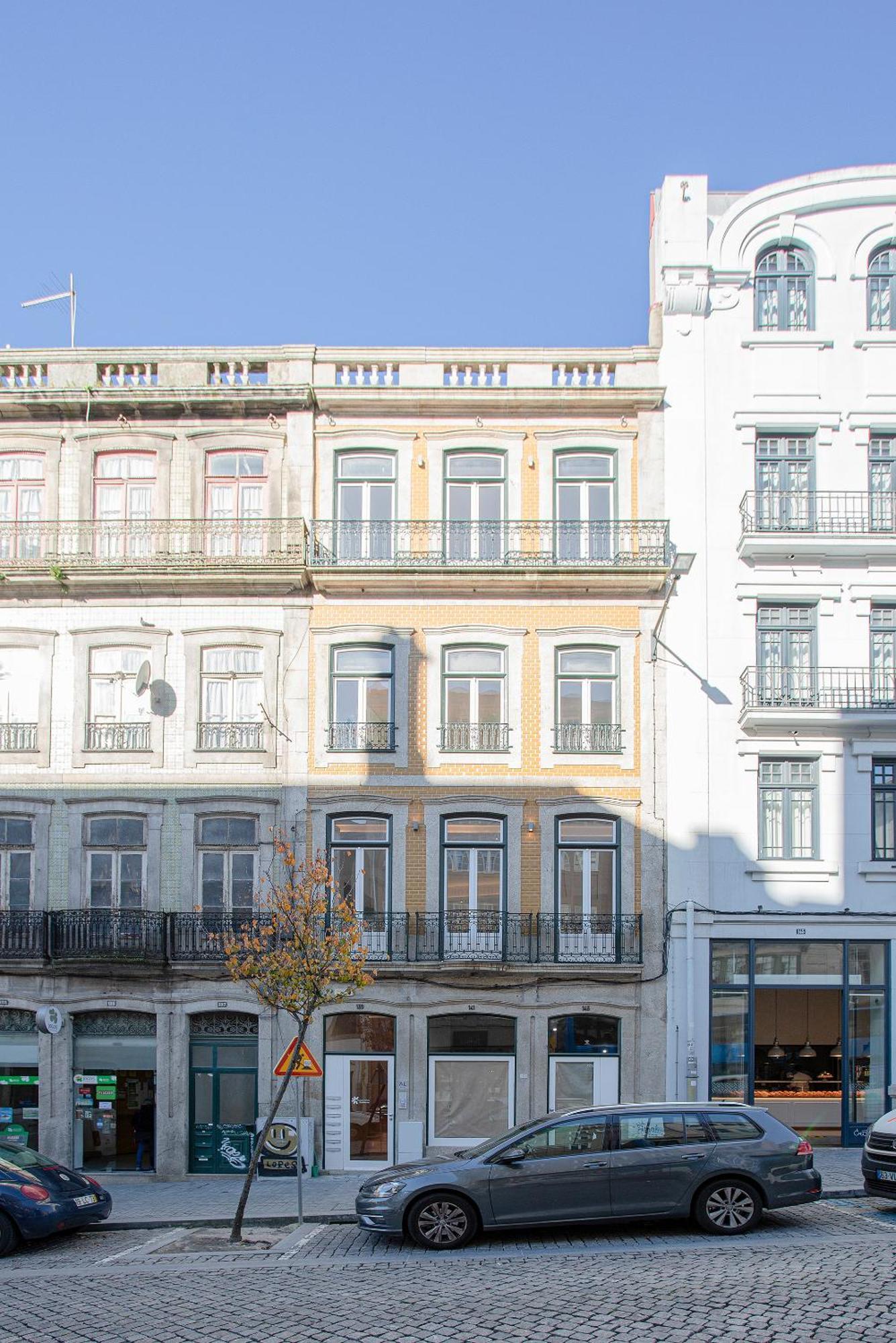 Liiiving In Porto-mouzinho * Oporto